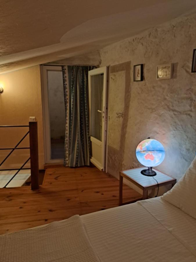 La Maison De Gisele Bed and Breakfast Saint-Victor-des-Oules Esterno foto