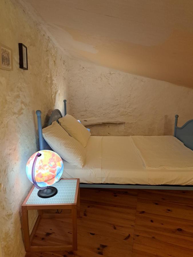 La Maison De Gisele Bed and Breakfast Saint-Victor-des-Oules Esterno foto