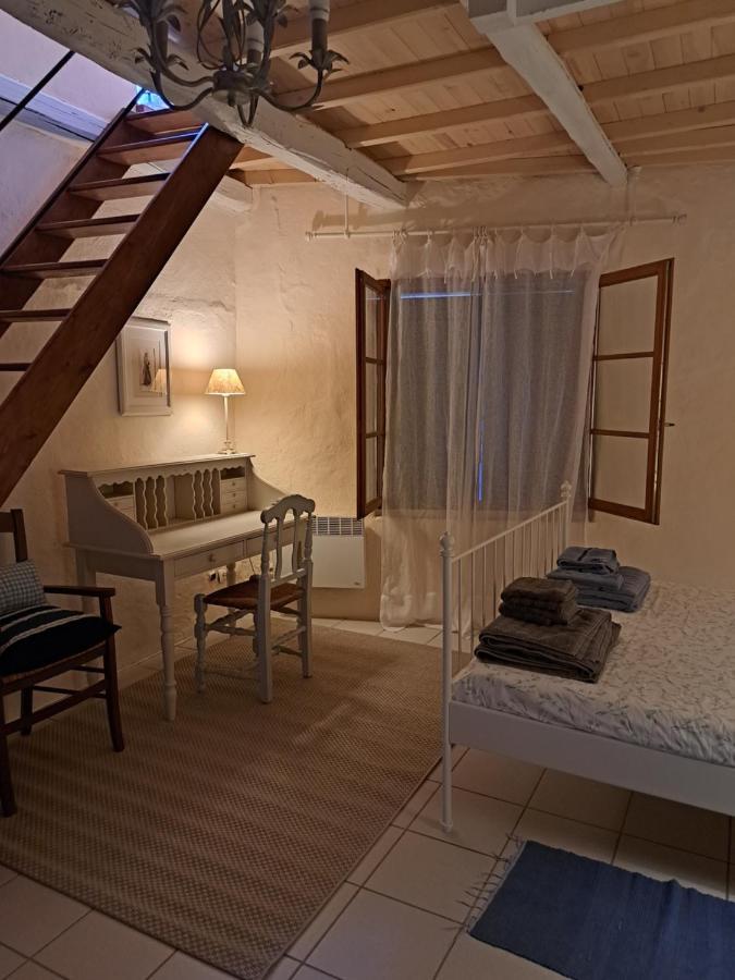 La Maison De Gisele Bed and Breakfast Saint-Victor-des-Oules Esterno foto