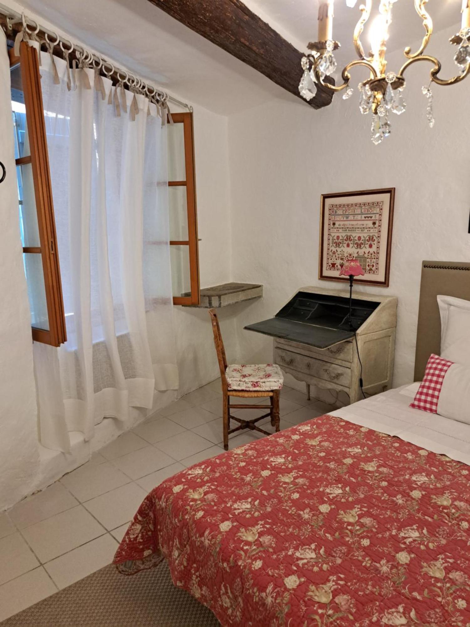 La Maison De Gisele Bed and Breakfast Saint-Victor-des-Oules Esterno foto