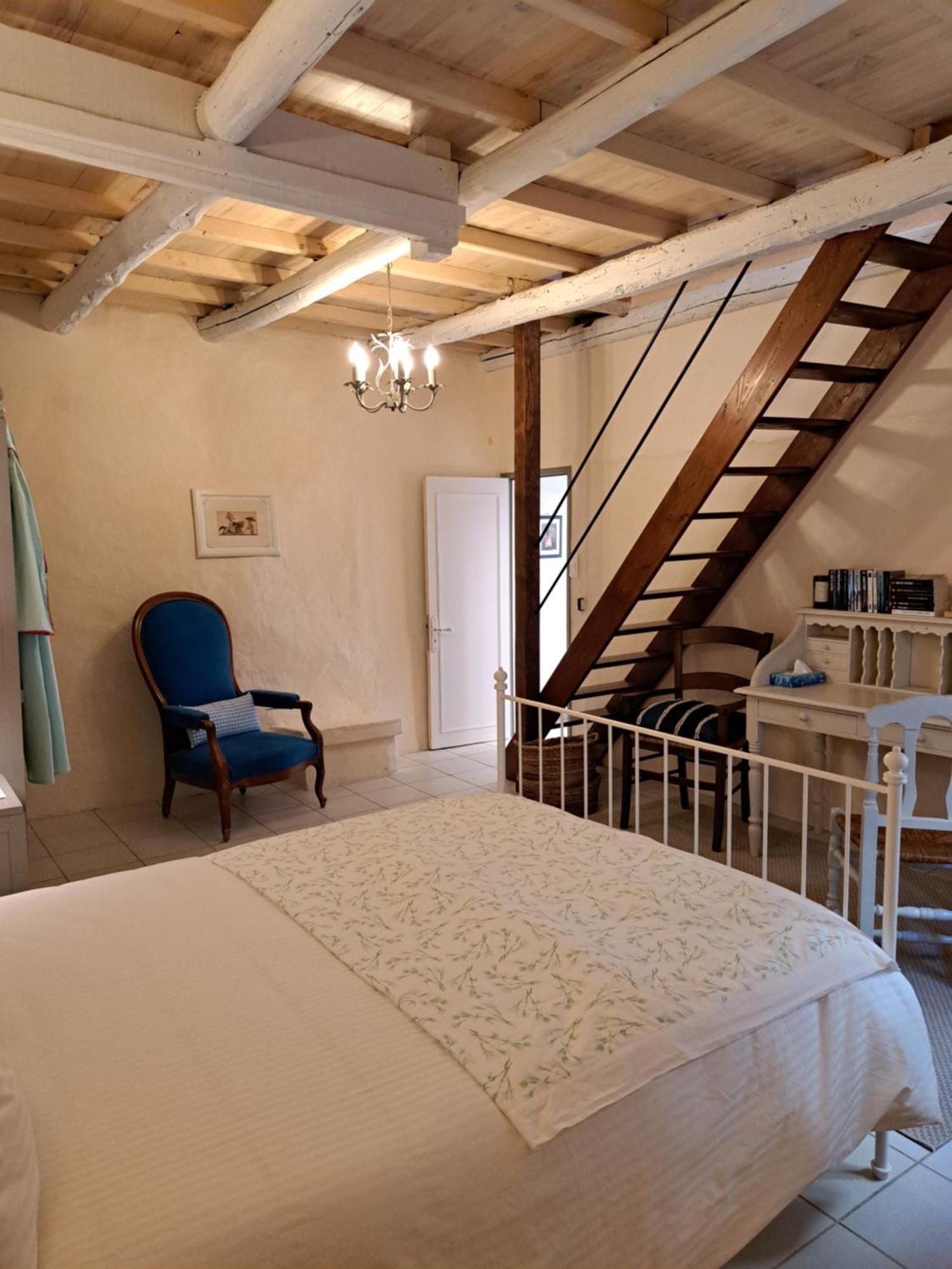 La Maison De Gisele Bed and Breakfast Saint-Victor-des-Oules Esterno foto